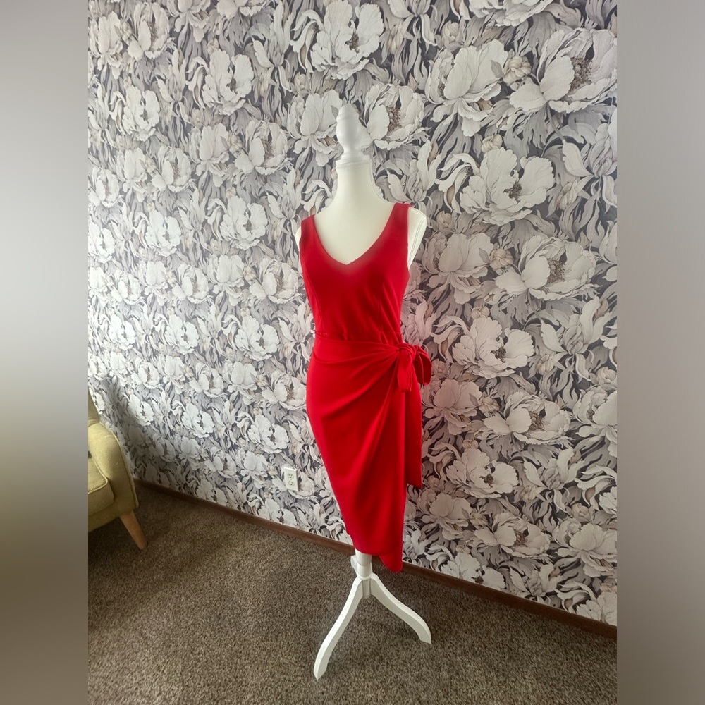 Red Showstopper - Picture 4 of 4